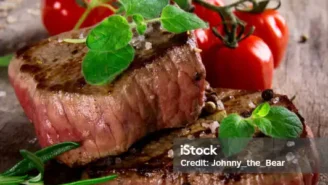 Grilled Steaks with Thyme & Lemon